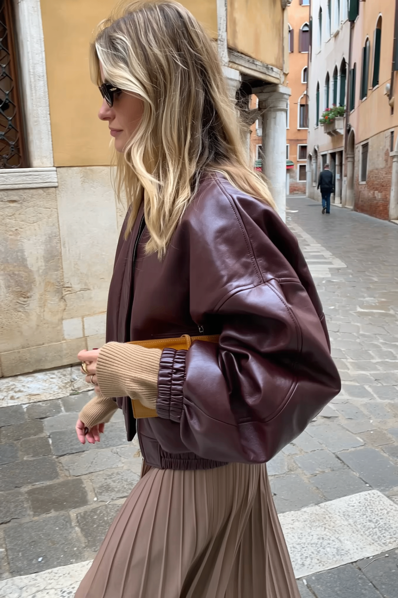 Fashion bomber jacket style example